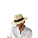 Sombrero Panamá adulto de paja trenzada con ala ancha y banda elástica ajustable.