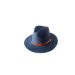 Sombrero Panamá clásico con cinta decorativa y hebilla metálica, estilo elegante y atemporal